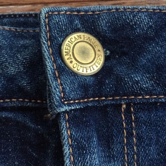 NWOT American Eagle Floral Embroidered Shorts - Picture 4 of 7